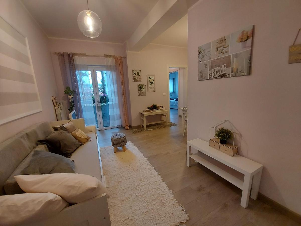 La Pineta - Delightful Small Apartment Near The City Center LʼAquila Dış mekan fotoğraf